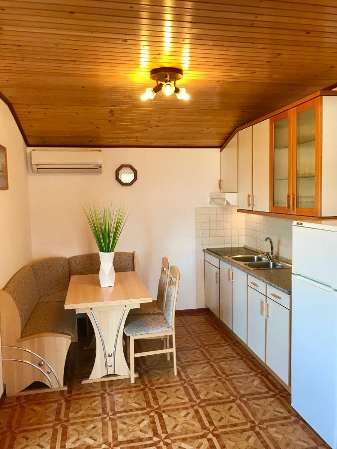 Apartmani Lisac 巴斯卡 外观 照片