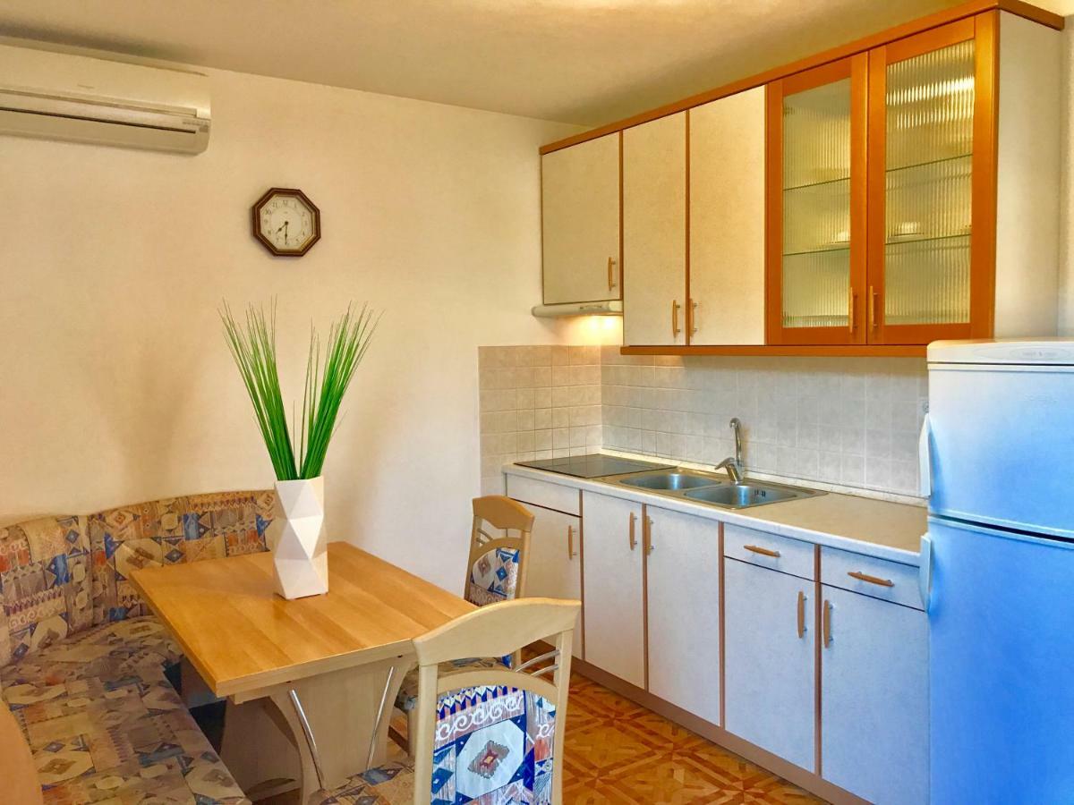Apartmani Lisac 巴斯卡 外观 照片