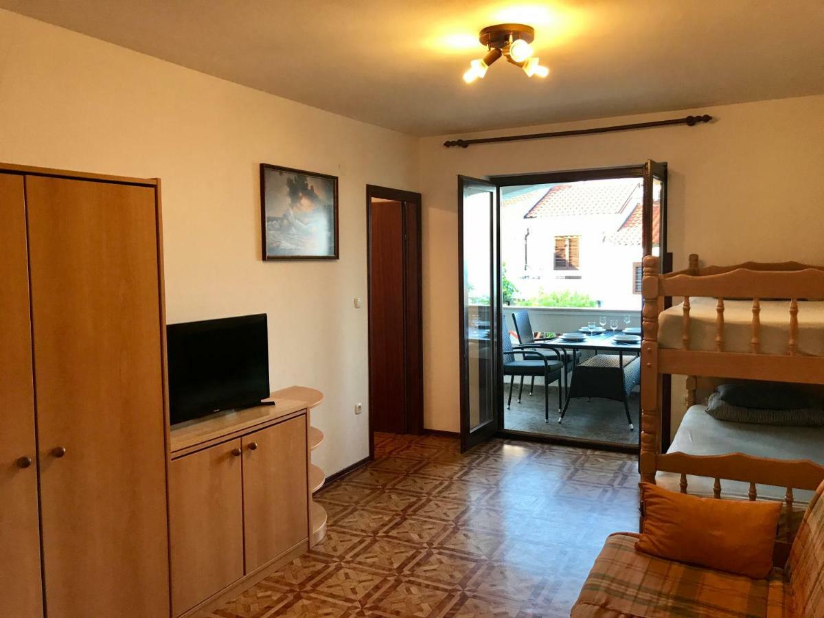 Apartmani Lisac 巴斯卡 外观 照片